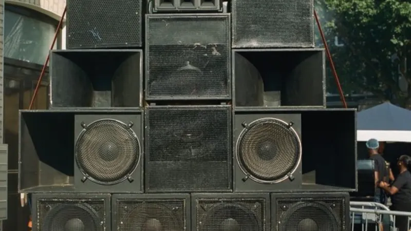 - file://OTUkdDkj3tQnVH8L